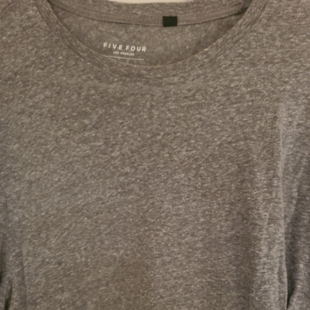 Five Four tshirt new xl no tags gray long style